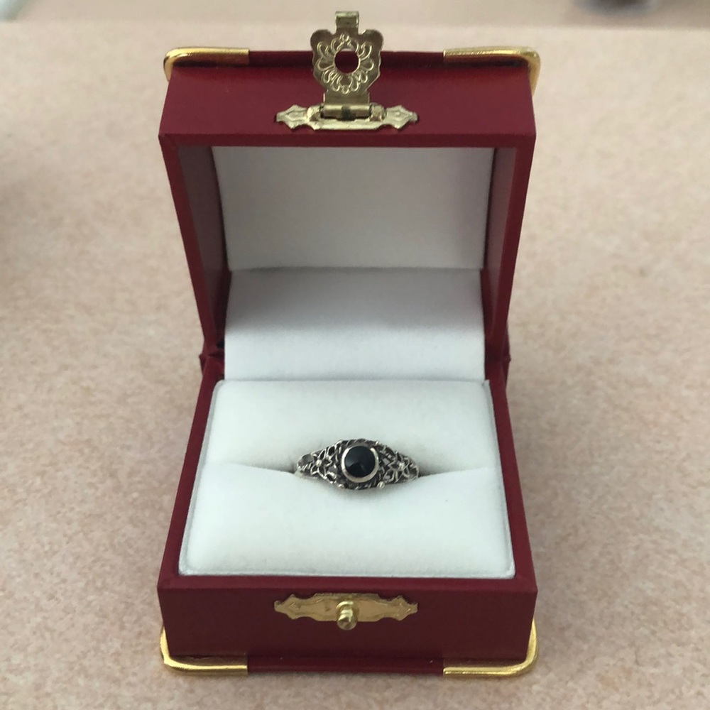 Black Onyx Floral Detail Sterling Silver Ring